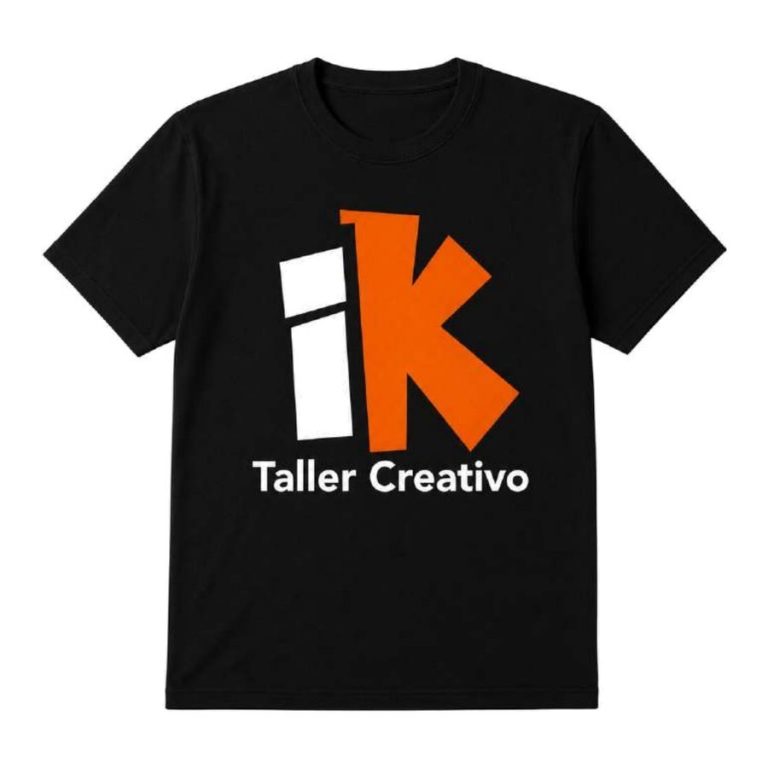 Playera negra personalizable de Impakta Taller Creativo
